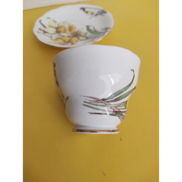 Vintage Royal Standard Teacup and Saucer Golden Gleam 1930's - Picture 9 of 11